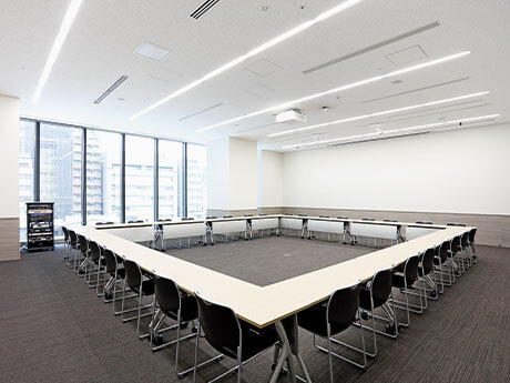 口の字形式（32席）のイメージ