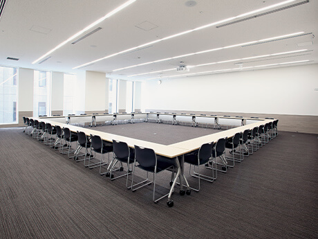 口の字形式（44席）のイメージ