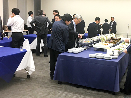 パーティー形式（80名）のイメージ