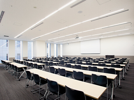 スクール形式（96席）のイメージ