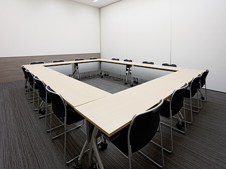 分割したD-2（32㎡）は最大16名のイメージ