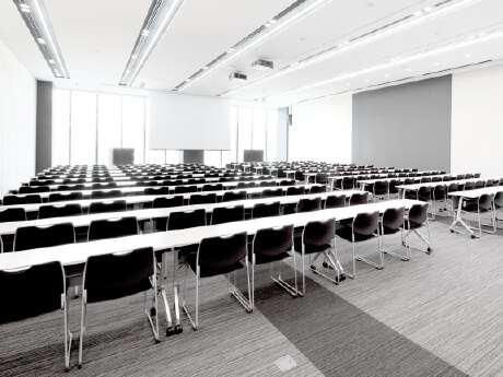 スクール形式（198席）のイメージ