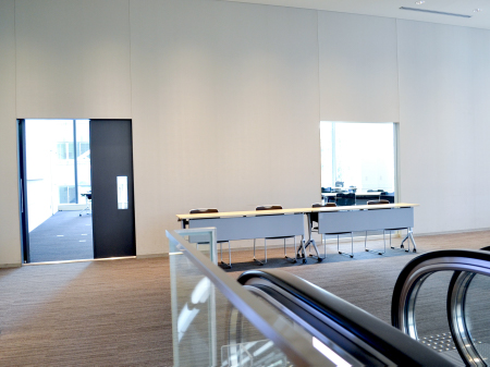 2階に上がってすぐ目の前なのでご案内もスムーズですのイメージ